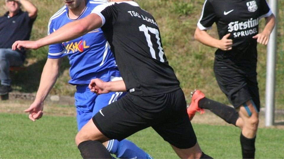 Für Nico Schöniger (links) und die SG Freiensteinau geht es in der Kreisoberliga Fulda Süd am 5. März mit einem Heimspiel gegen den SV Schweben wieder los. 	Foto: Kim Löffler