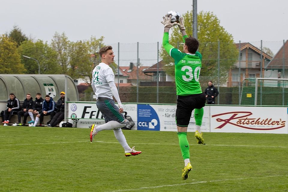 Eindruck hinterlassen hat Sean Erten (l.) im Spiel gegen Freising nicht nur aufgrund seines Tores. Er ist auch gegen Traunstein ein Startelf-Kandidat.