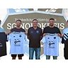 Matthias Holzapfel (Mitte), 1. Vorsitzender des SV Wollmar und Verantwortlicher für den Spielbetrieb der SG Nordkreis, freut sich über die Neuzugänge (von links) Noah Drescher, Tobias Leisge, Christian Jesberg und Nils Ruppel. © SG Nordkreis