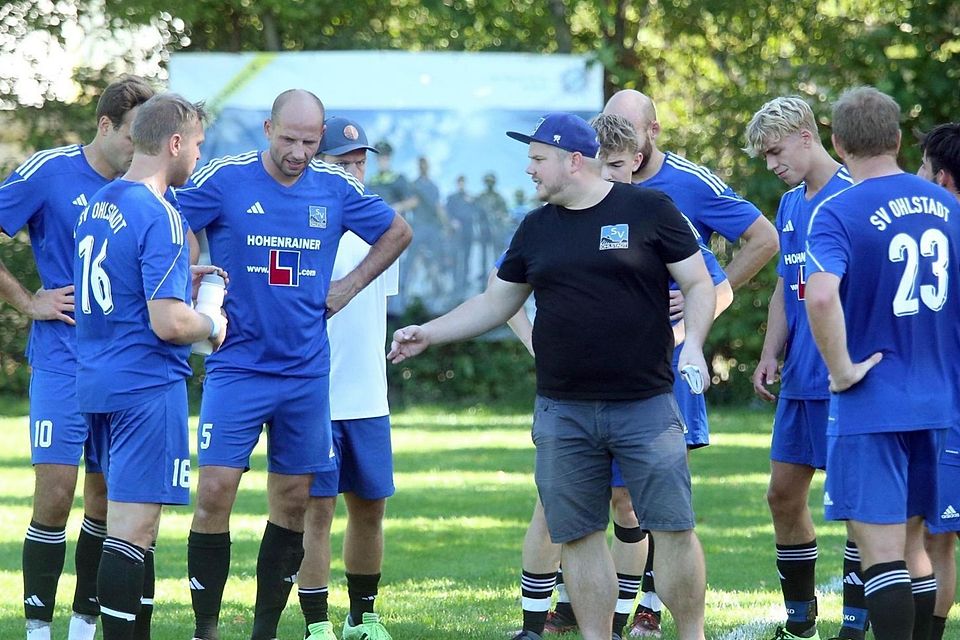 Bleibt an der Seitenlinie: Toni Geiger geht trotz des Abstiegs in die Kreisliga beim SV Ohlstadt in seine vierte Spielzeit. Bleibt an der Seitenlinie: Toni Geiger geht trotz des Abstiegs in die Kreisliga beim SV Ohlstadt in seine vierte Spielzeit.