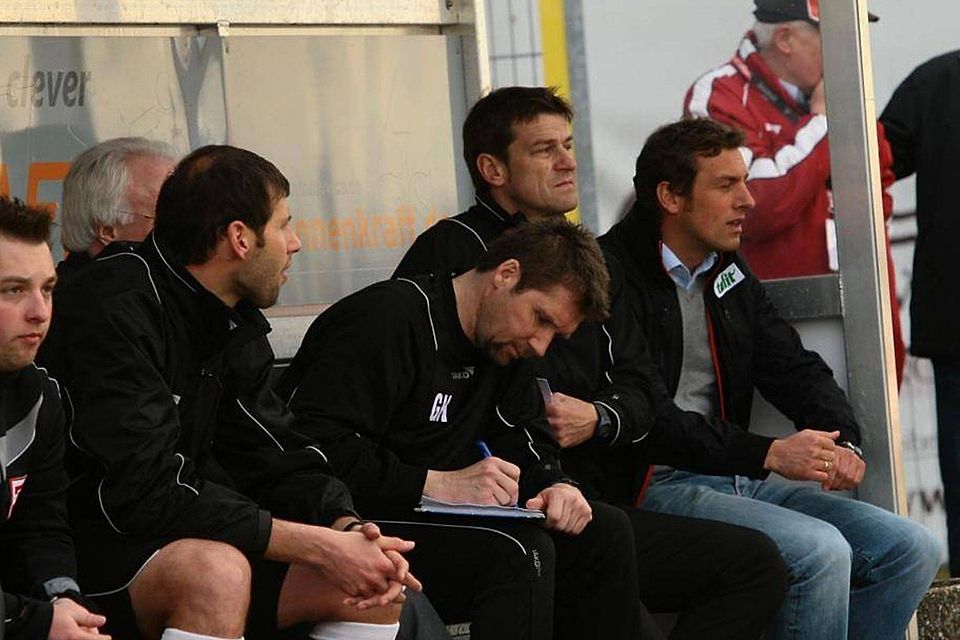 An der Seite seines langjährigen Freunds Markus Weinzierl (rechts) fungierte Gerry Huber beim SSV Jahn Regensburg als Torwarttrainer.