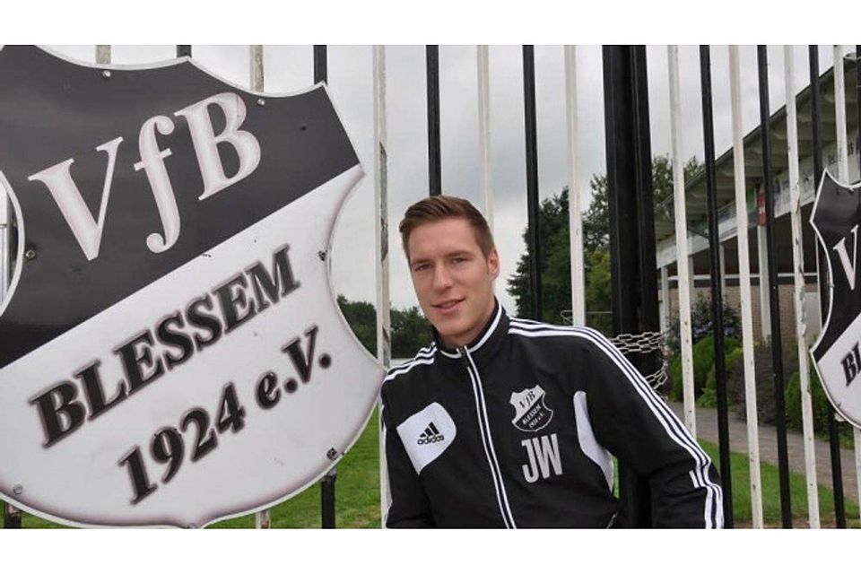 Das Alter eines Trainers spielt nach der Meinung von Jan Winkler, dem Coach des Kreisliga-A-Klubs VfB Blessem, bei der Arbeit mit den Fußballern keine Rolle. Foto: Christoph