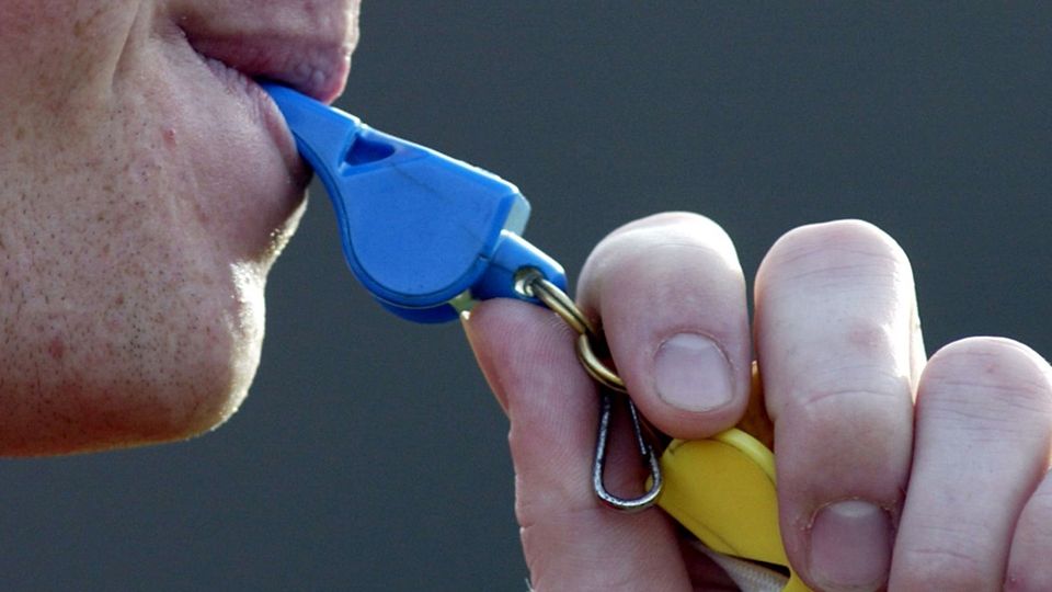 Die Partie des VfR Horheim-Schwerzen beim FC Erzingen wurde nicht wie ordnungsgemäß abgepfiffen, sondern fand nach 68 Minuten ein abruptes Ende. | Foto: Patrick Seeger