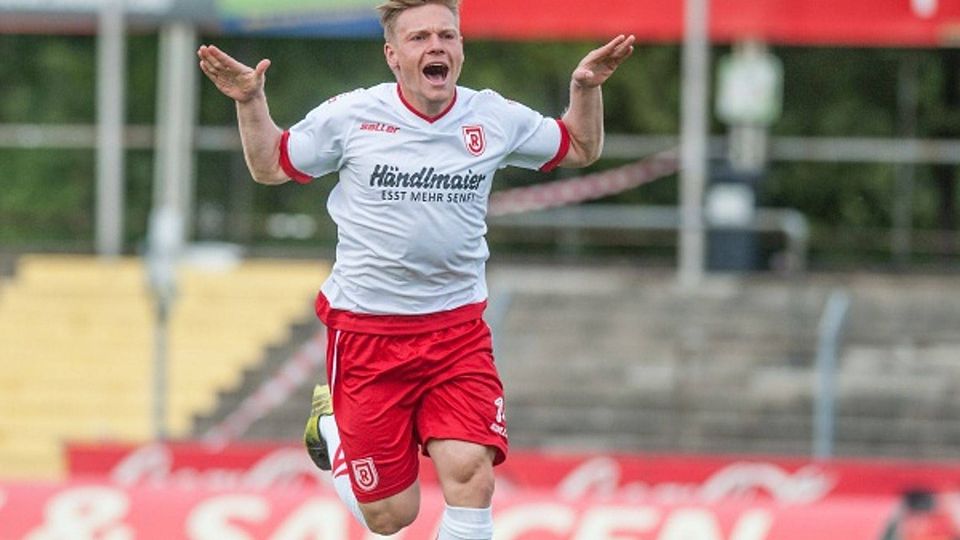 Ebenfalls mit von der Partie ist der Außenverteidiger Fabian Trettenbach.  Foto: SSV Jahn Regensburg