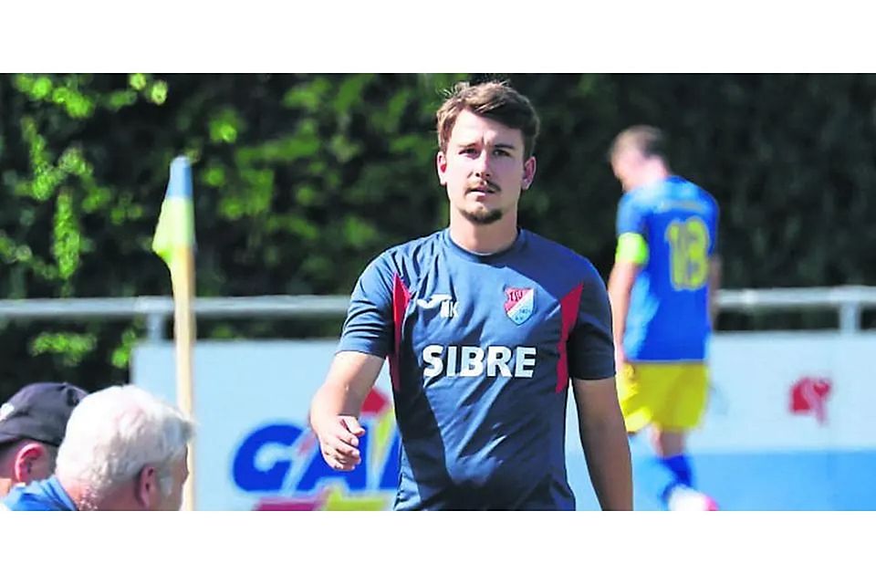 Beenden Fußball-Verbandsligist TSV Steinbach II und Trainer Niklas Karcher am Mittwoch gegen Dietkirchen die kleine Negativserie? (Archivfoto) © Jens Schmidt