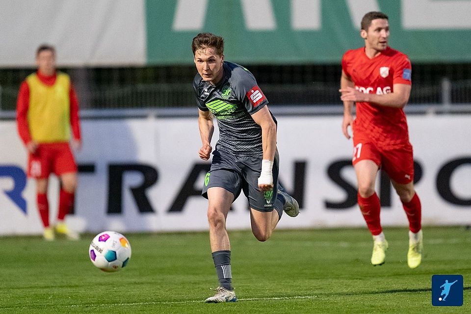 Noel Tanzer jagt ab der kommenden Saison dem Ball in Luxemburg nach. Noel Tanzer jagt ab der kommenden Saison dem Ball in Luxemburg nach.