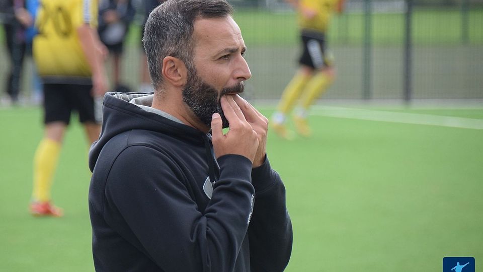 Ferhat Ökce bleibt Cheftrainer beim TSV Weeze.
