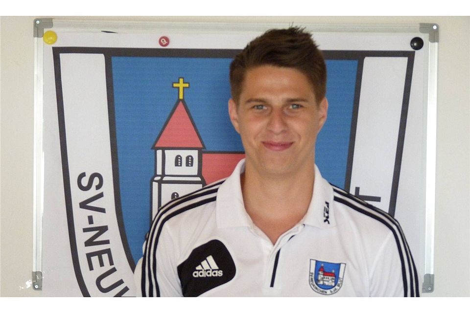Neukirchens Torjäger Adam Vlcek erzielt drei Tore beim 4:1-Erfolg in Seubersdorf.  Foto: Archiv