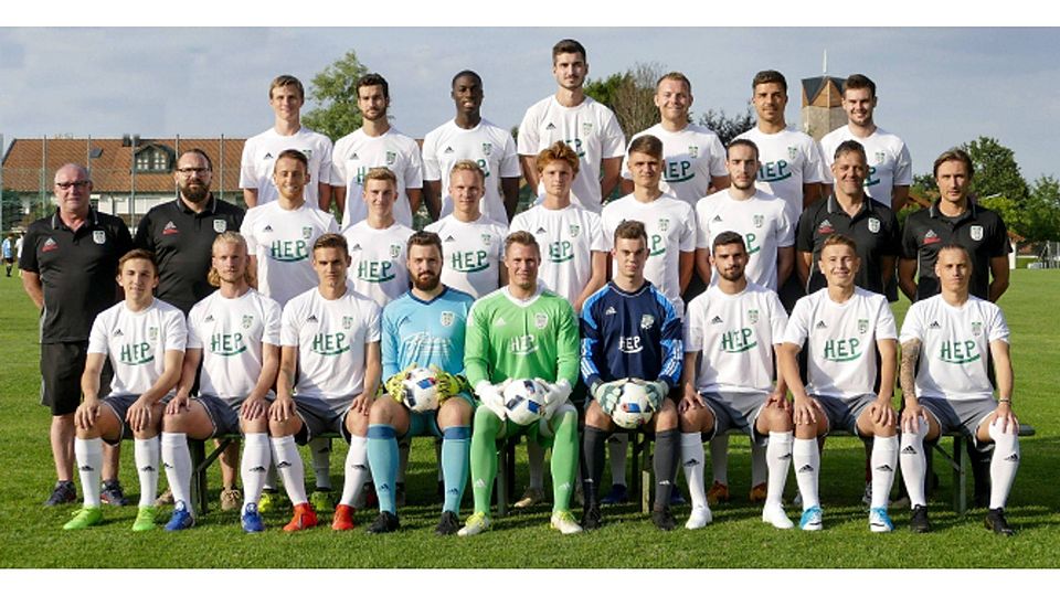 Mit diesem Team startet der TuS Holzkirchen in die Landesliga Südost 2019/20. Andreas Leder