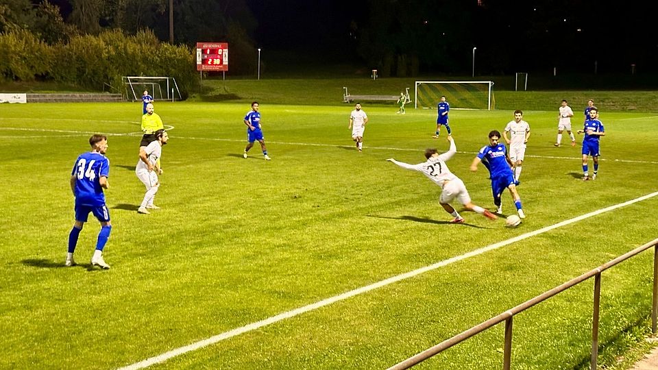 Adliswil überwindet die Hürde Blue Stars und übernimmt die Tabellenführung.