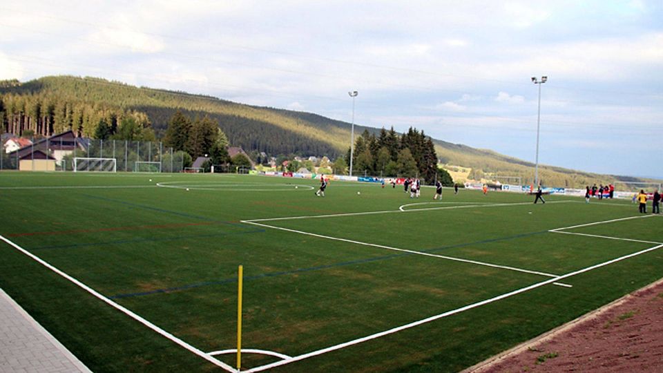 Der neue Kunstrasenplatz in Saig wird am Wochenende offiziell eröffnet.   | Foto: Joachim Hahne