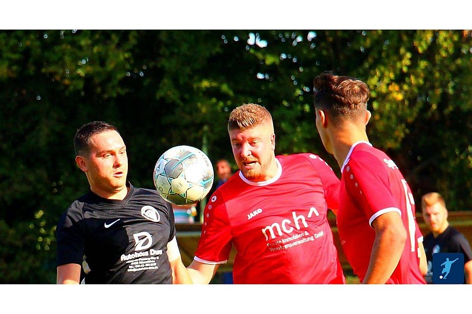 Stets den Ball im Blick: Sonnenbergs Trainer-Torjäger Andre Meudt.