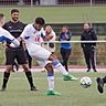 Hatte mit seinen drei Treffern für SKV Mörfelden beim 4:2 großen Anteil an der ersten Saisonniederlage von A-Liga-Spitzenreiter SSV Raunheim: Mustafa Sahin (Mitte).