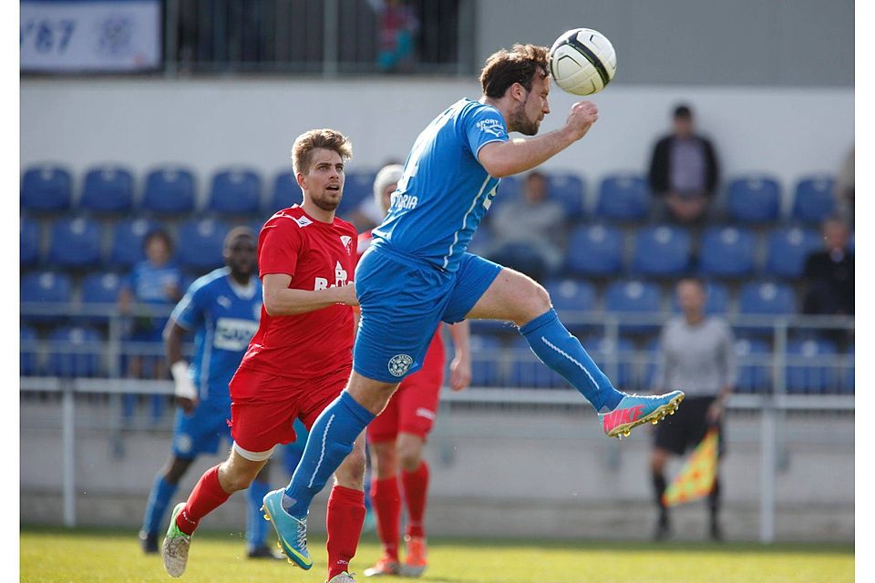 Volle Kraft voraus beim FCA Walldorf und Innenverteidiger Mario Göttlicher. F: Pfeifer