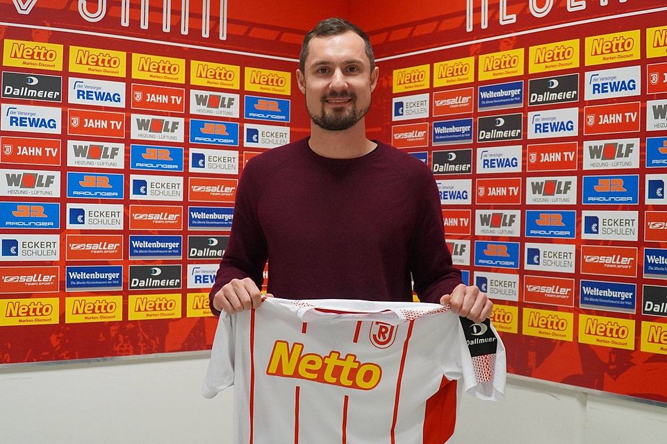 Sebastian Nachreiner verlängert seinen Vertrag mit dem Jahn bis zum Jahr 2022.