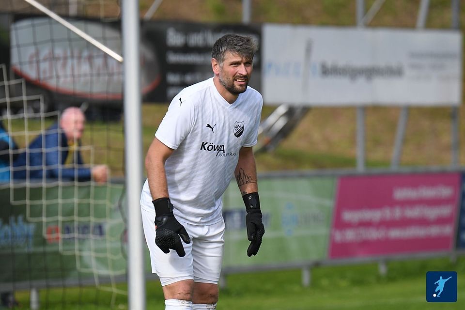 Wolfgang Hesl flog durch die Strafräume der Bundesliga, heute steht der mittlerweile 38-Jährige noch für den SV Schwandorf-Ettmannsdorf in der Landesliga Mitte zwischen den Pfosten.