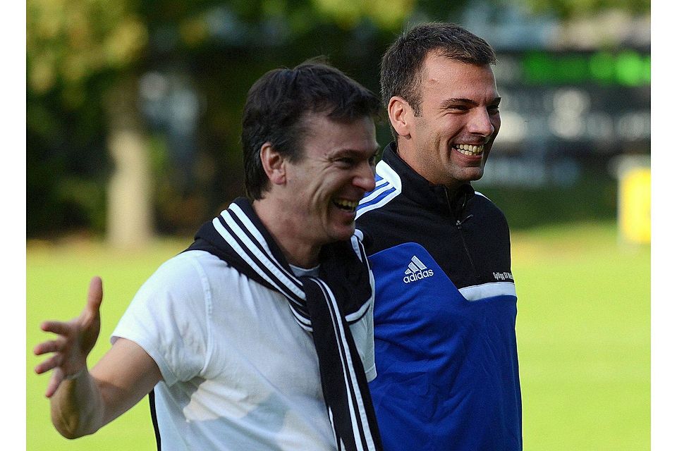 Weidens Trainer Christian Stadler (l.) und sein Co-Coach Norbert Prediger (r.) konnten mit dem 0:0 in Aschaffenburg zufrieden sein. F: Franken