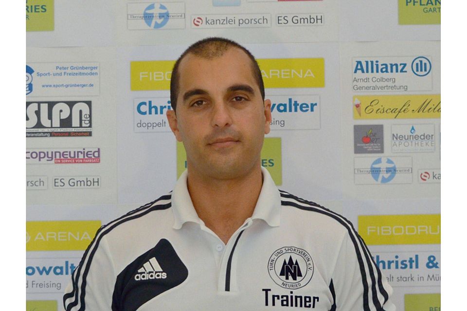 Zog mit seinem Team in Holzkirchen den Kürzeren ziehen: Neuried-Coach Davide Taurino TSV Neuried