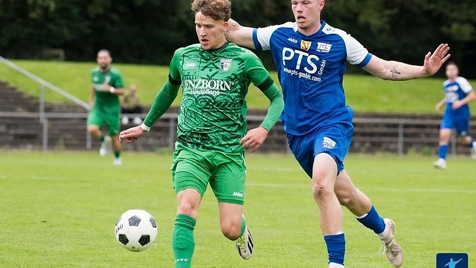 Seit Spieltag 13 steht Westfalenligist TuS Hiltrup (in Blau) auf Platz 1 und muss diesen ein letztes Mal noch verteidigen.