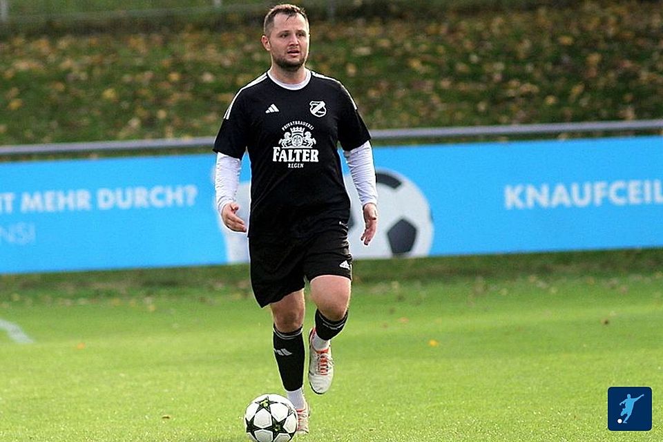 Bastian Kilger musste wegen einer Sprunggelenksverletzung ins Krankenhaus gebracht werden.