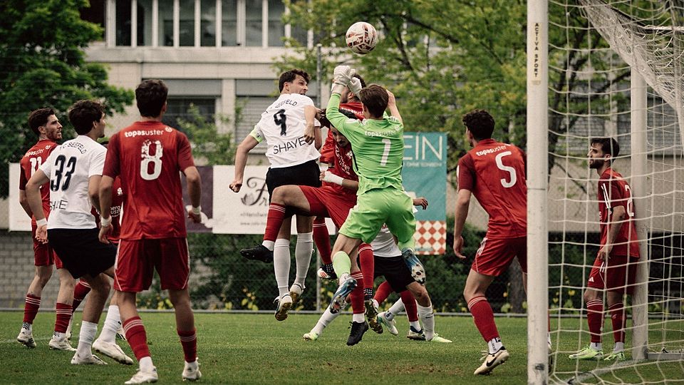 Im Zürcher Katonsderby zwischen Seefeld und Uster teilen sich die beiden Teams die Punkte und trennen sich 2:2.