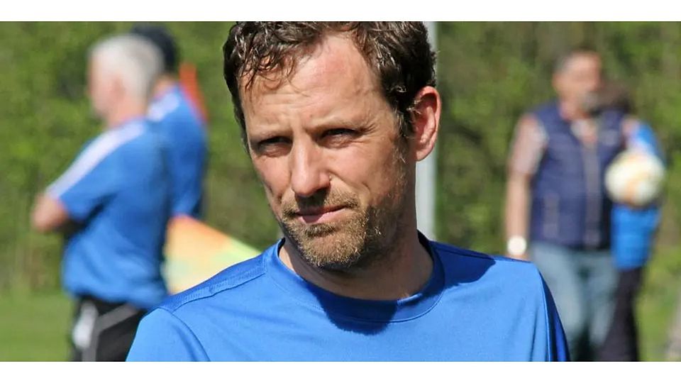 Gewinnt mit dem FC Burgsolms in der Fußball-Gruppenliga: Trainer Daniel Schäfer. (Archivfoto) © Ripl