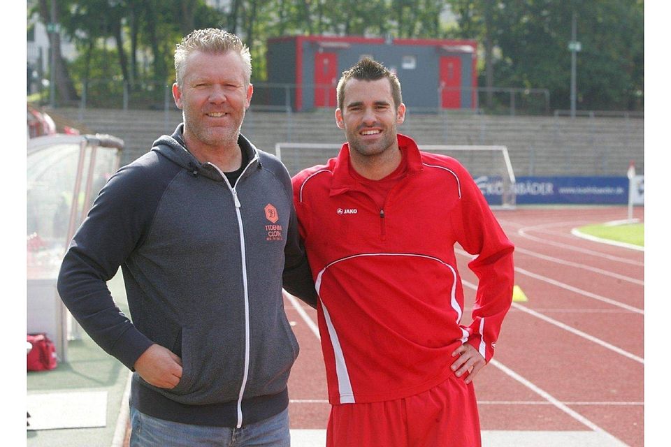 Kristoffer Andersen mit seinem Vater Hendrik im Südstadion , Foto: Rainer Dahmen