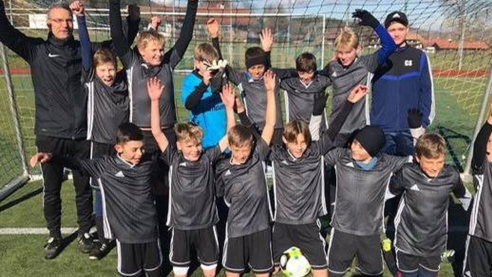 Großer Jubel: Die neu formierte SSGT sicherte sich auf Anhieb den Titel in der Kreisklasse.