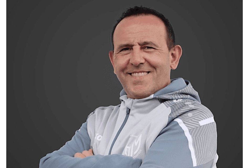 Michael Kronfeldner stand zwei Jahre von 2024 bis 2026 an der Seitenlinie der SG Haselbach/Mitterfels.