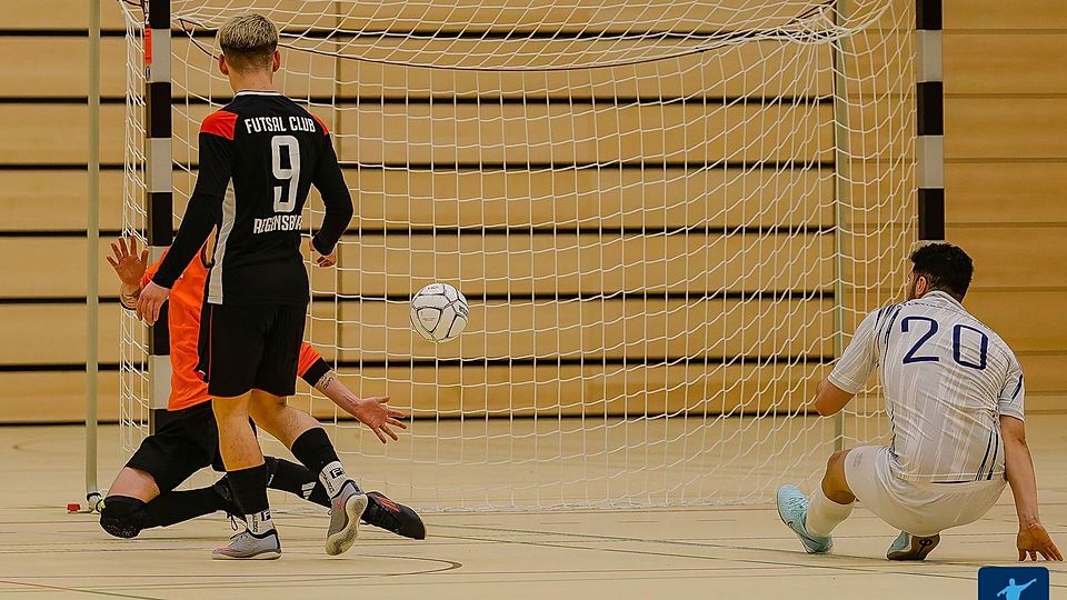 Adrian Bytyqi trifft für den Futsal Club am Wochenende 3-fach.