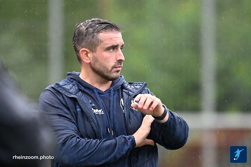 Der Siegburger SV braucht einen neuen Trainer: Lino Sanchez Copano ist am Montag zurückgetreten.