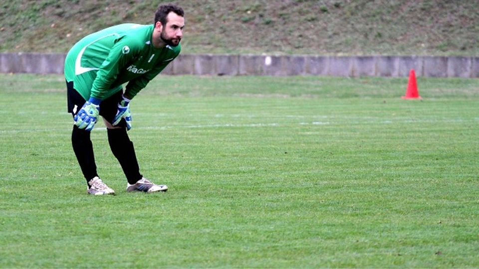 Enttäuschung im Blick: Alsenztals Torwart Christian Koch nach dem Derby in Hüffelsheim.	Foto: Mario Luge