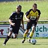 Tobias Graßler (links) coacht nach der Winterpause den FV Vilseck.