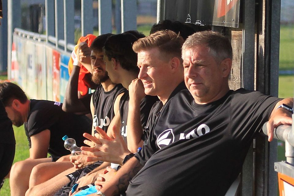 Für Trainer Bernd Kunze (r.) endet das Kapitel Landsberg bereits nach fünf Spielen.