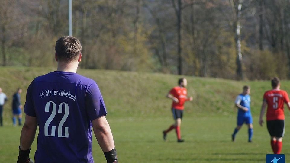 Der Keeper der Reserve von Nieder-Kainstadt