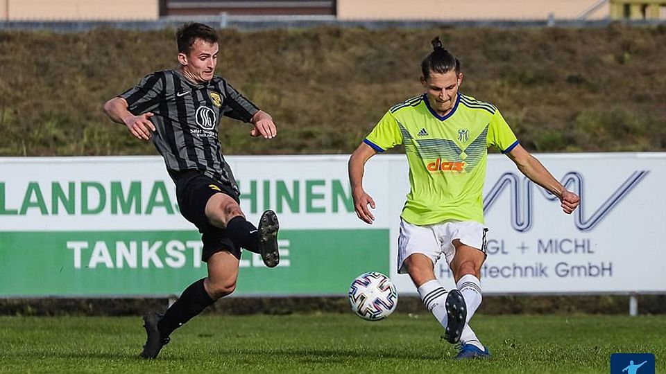 Johannes Körbl (re.) geht in der kommenden Saison für den SV Neufraunhofen auf Torejagd..