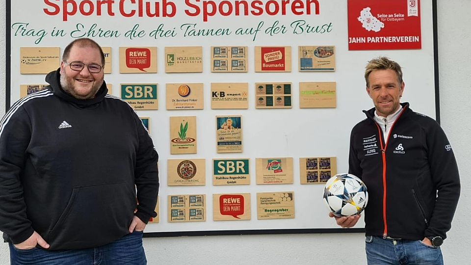 SC-Vorstand Thomas Kagerbauer (li.) mit Neu-Trainer Markus Dengler 