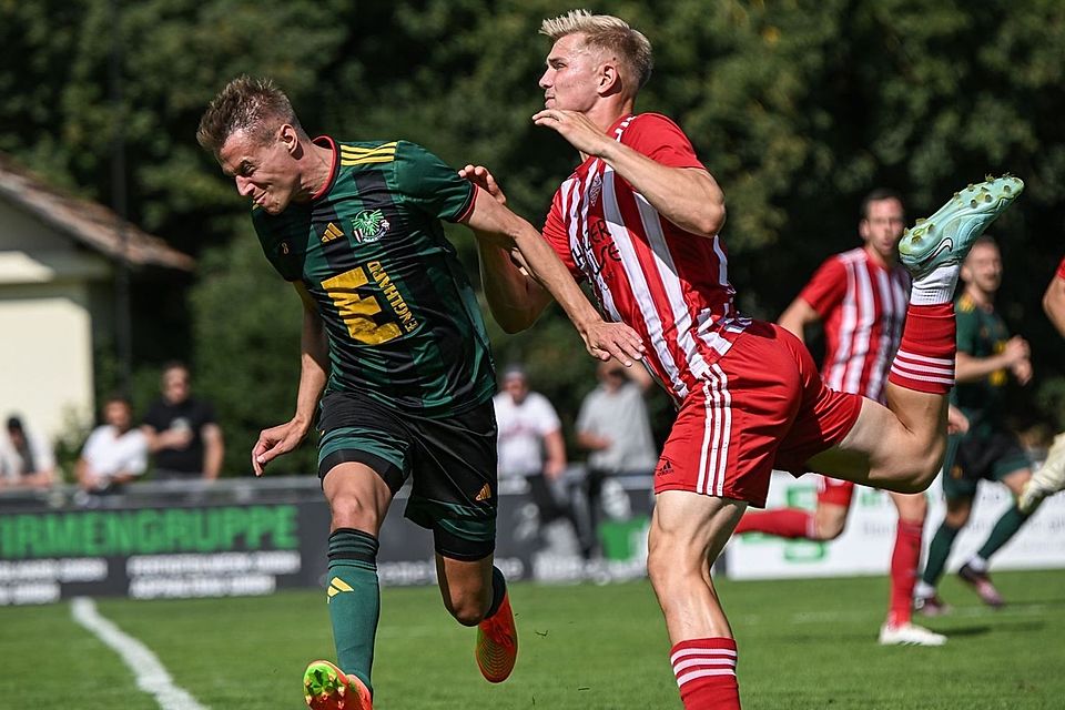 Wie schon im Hinspiel machte der TSV Buch den Ammerthalern (links Dominik Haller) das Leben schwer.
