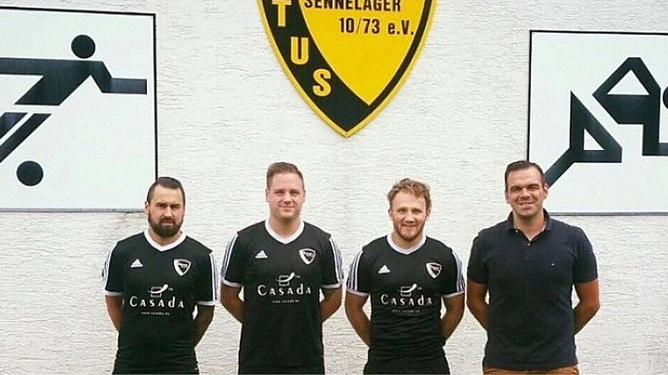 Die Neuen der TuS-Reserve: Dennis Kubitzki, Christoph Liss, Eduard Wedel und Coach Sebastian Löbbe.
