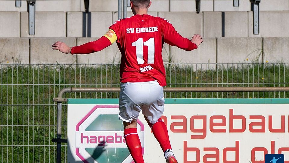 Jubel-Pose? SV Eichede triumphiert in der Halle! 