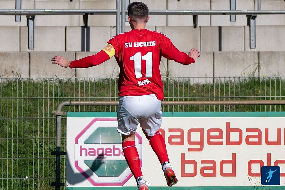Jubel-Pose? SV Eichede triumphiert in der Halle! 
