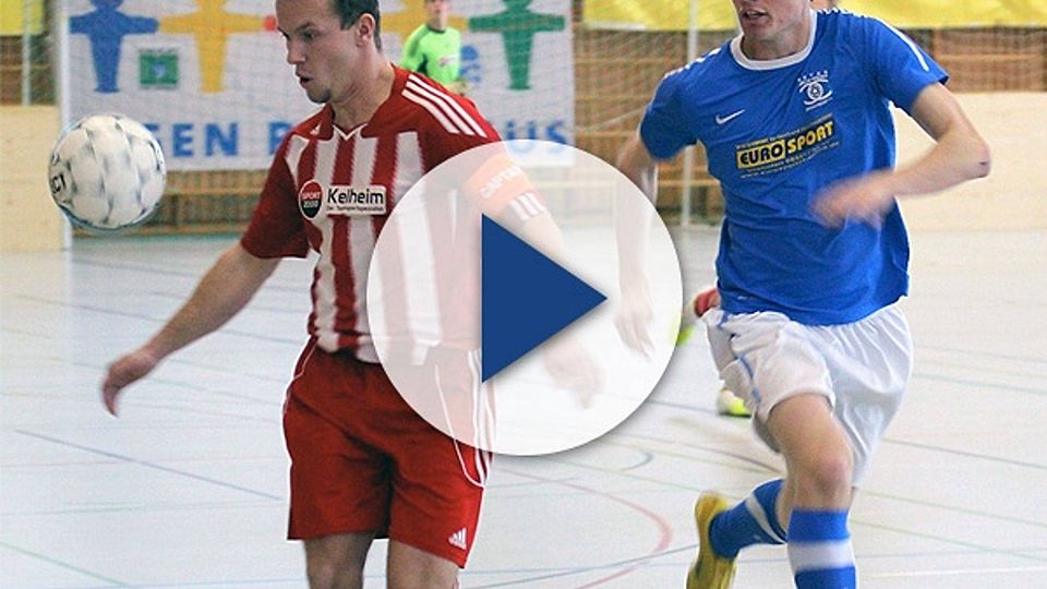 Schierlings Christian Brandl wurde als bester Torschütze und bester Spieler geehrt. F: Anleitner