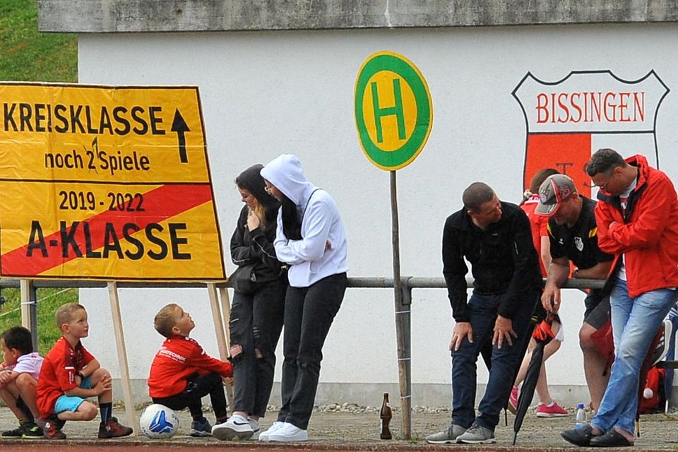 Trotz der Erfolge reden die Bissinger offiziell noch nicht vom Aufstieg. Nach einem Drittel der Saison dürfen aber zumindest die Fans schon mal von der Kreisklasse träumen. Trotz der Erfolge reden die Bissinger offiziell noch nicht vom Aufstieg. Nach einem Drittel der Saison dürfen aber zumindest die Fans schon mal von der Kreisklasse träumen.