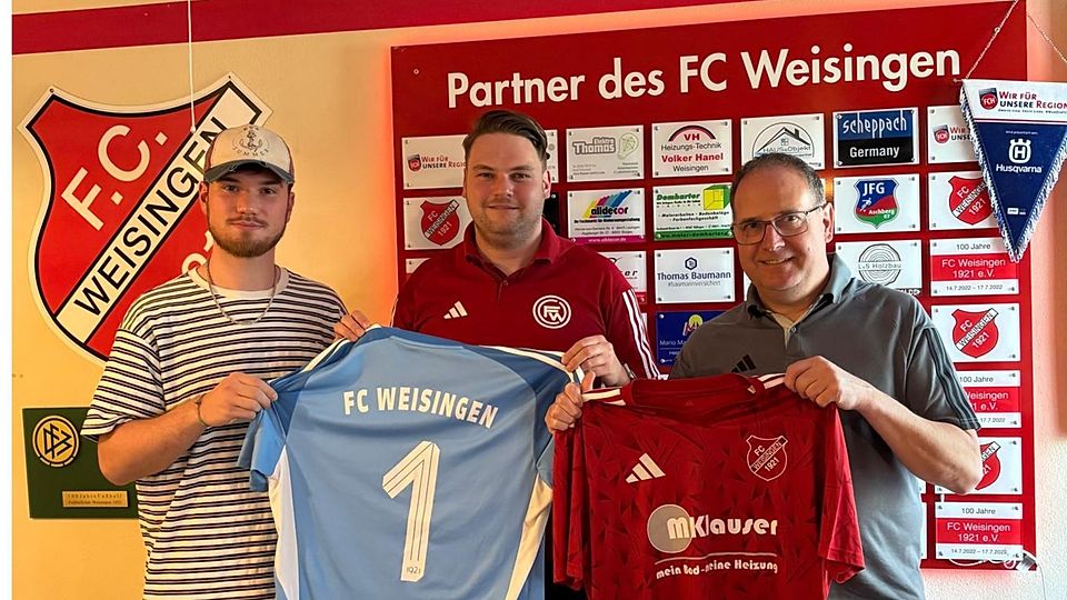 Das neue  Führungsteam des FC Weisingen (von links): Co-Trainer Moritz Bschorer, Abteilungsleiter Dominik Myrczik sowie Trainer Markus Schirmer.