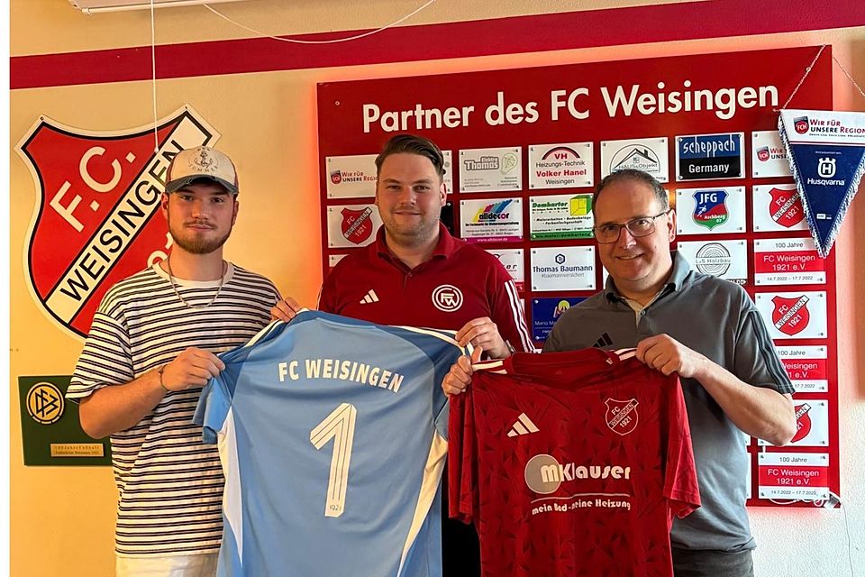 Das neue Führungsteam des FC Weisingen (von links): Co-Trainer Moritz Bschorer, Abteilungsleiter Dominik Myrczik sowie Trainer Markus Schirmer. Das neue Führungsteam des FC Weisingen (von links): Co-Trainer Moritz Bschorer, Abteilungsleiter Dominik Myrczik sowie Trainer Markus Schirmer.