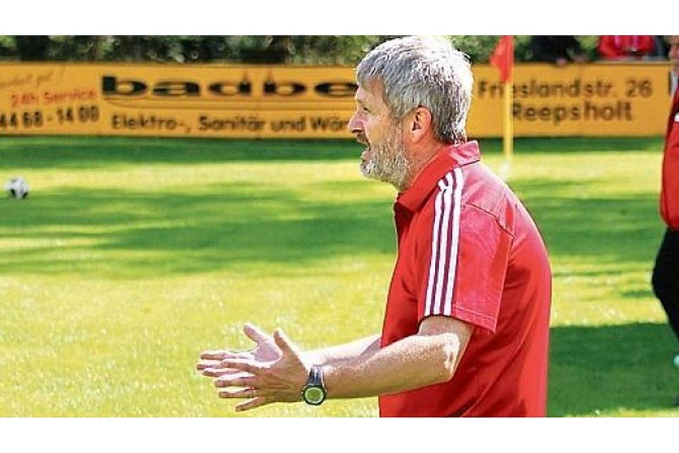 Als unermüdlicher Antreiber am Spielfeldrand steht „Meistercoach“ Hans-Jürgen Immerthal den Fußballern des  Heidmühler FC ab sofort nicht mehr zur Verfügung. Henning Busch