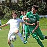 Duell auf Augenhöhe: Habach (in Weiß, hier Maximilian Feigl) erkämpfte sich beim BCF ein 1:1.