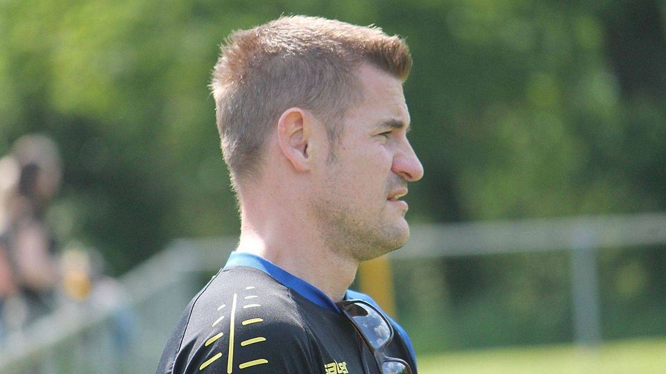 Dennis Hustadt bleibt weiterhin Coach beim TuS Bad Driburg
