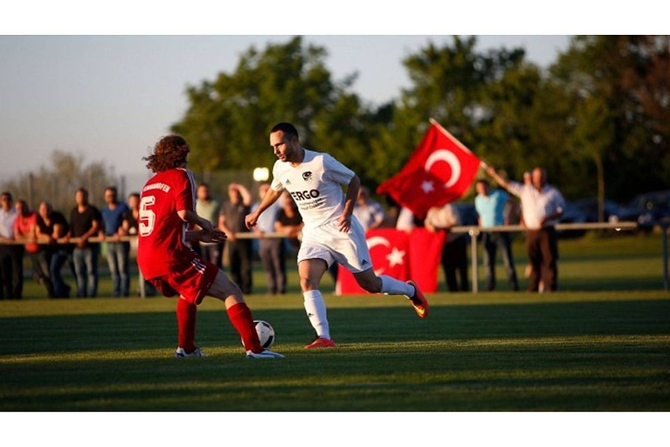 Nachdem die TSG Türkgücü Ehingen im vergangenen Jahr noch an der Relegation scheiterte, sicherten sie sich in der abgelaufenen Saison mit weitem Abstand die Meisterschaft und steigen in die Kreisliga A1 auf. Foto: Herbert Geiger