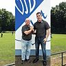 Der VfB Einheit zu Pankow hat mit Trainer Ralf Jäntsch (re.) verlängert.
